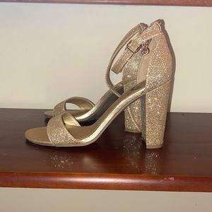Guess women's size 6 gold glitter heels